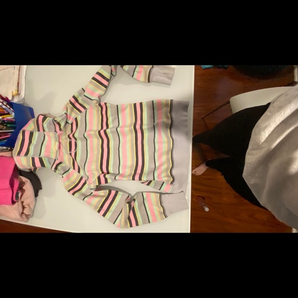 Heavy sweatshirt - Picture 2 of 2